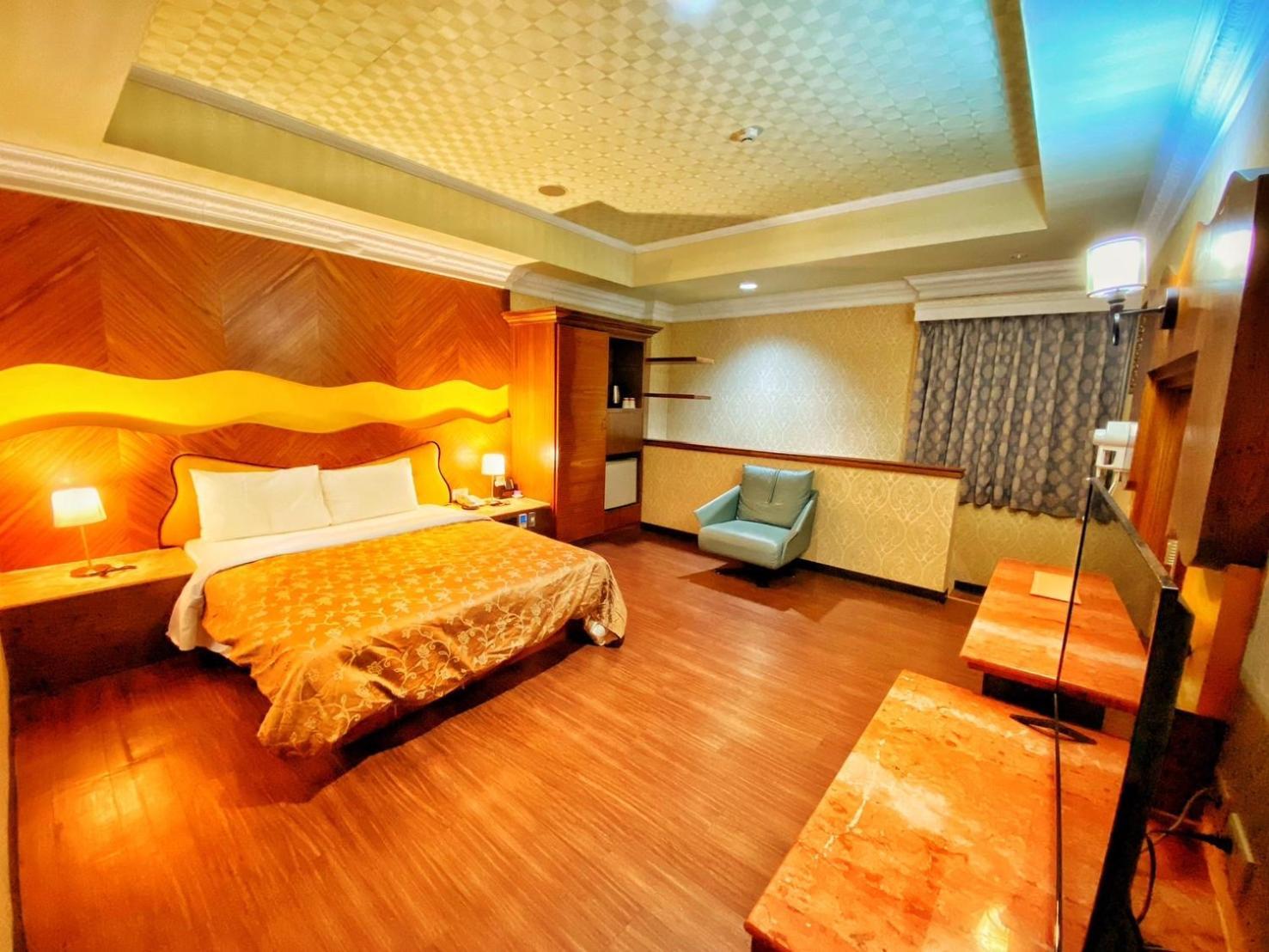 Hua Xiang Motel - Nanzih Kaohsiung Zewnętrze zdjęcie